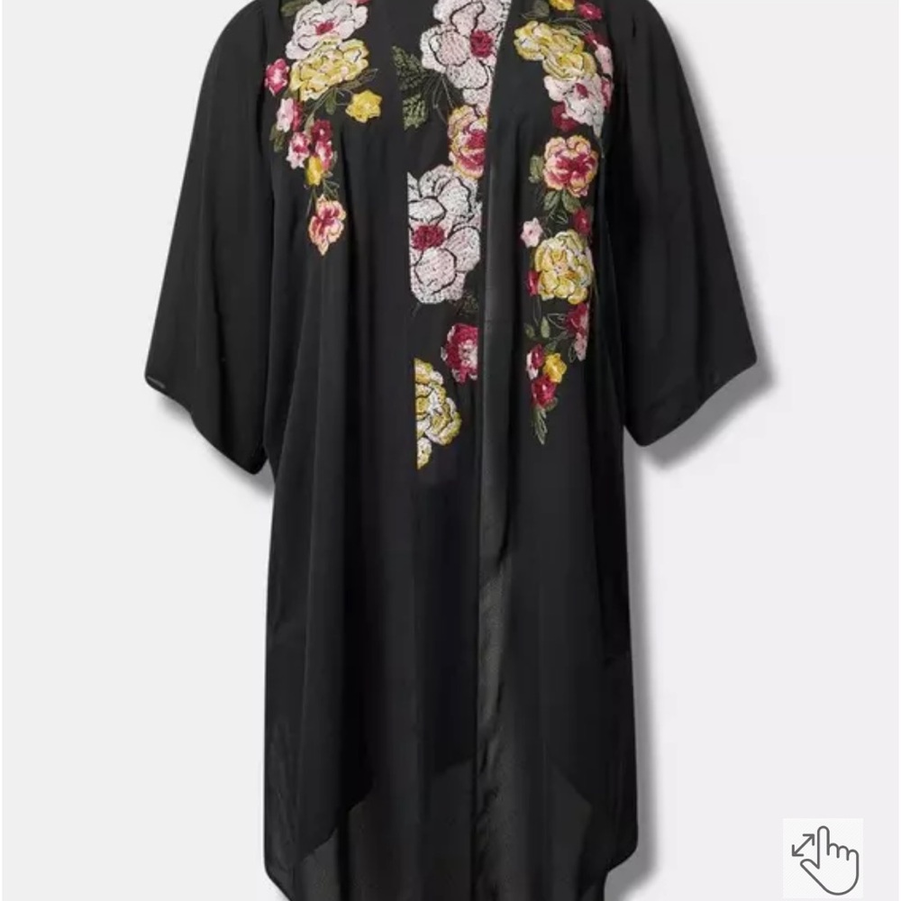 Brand New Georgette Shirttail Embellished Kimono